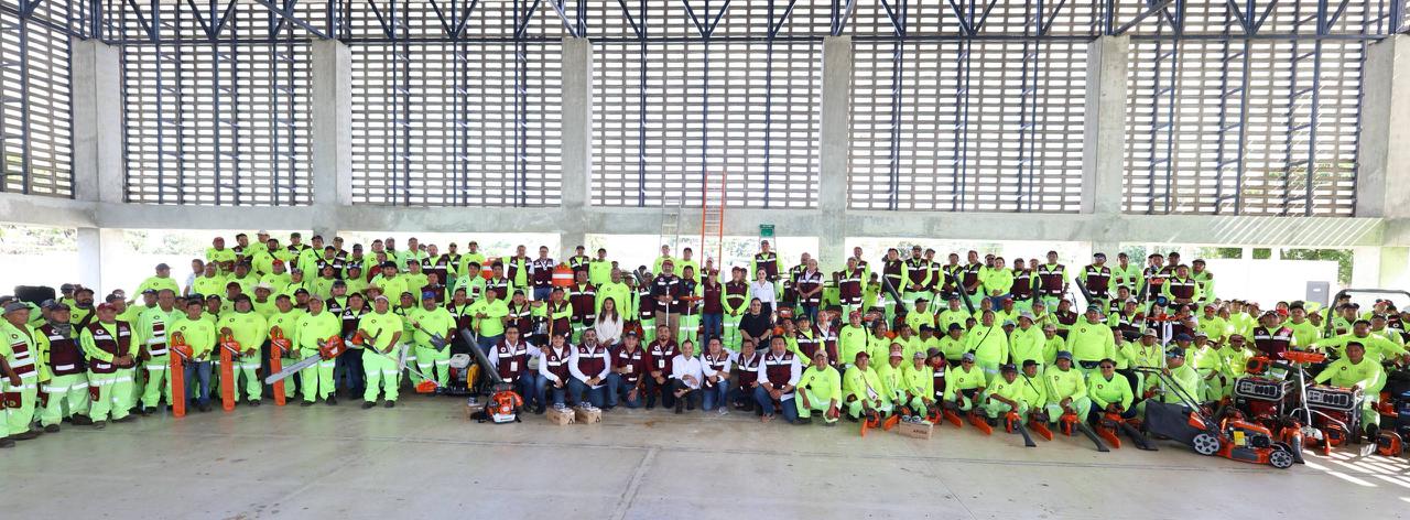 uploads/6/32/01 (2713).Jpeg